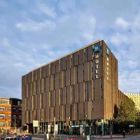 Ibis Budget Centre Pollard Street Hotel 2*