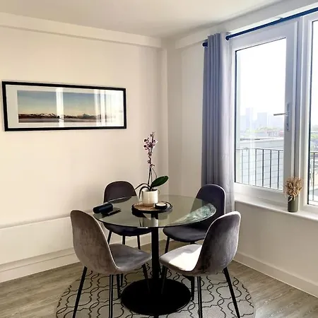 Appartement Prime 2 Bedroom With Rooftop Terrace