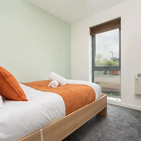 Hotel The Sunset In Salford Quays - Free Parking Manchester