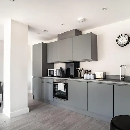 Modern 3 Bedroom
