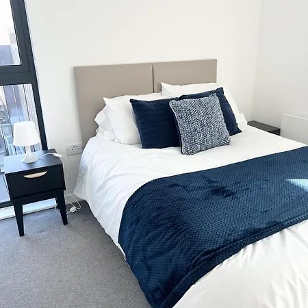 Luxury 2 Bed With View * マンチェスター