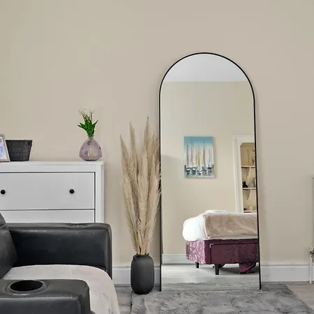 Ferienhaus Modern 4br In M11, Close To Etihad Stadium Sleeps 11 Manchester