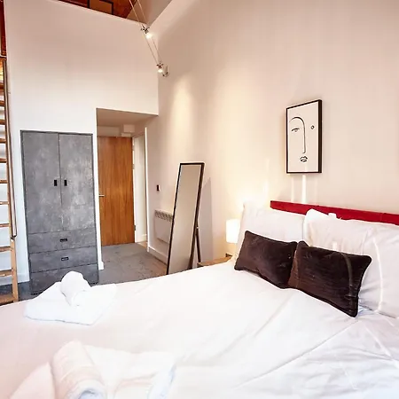 The Morganite * Manchester