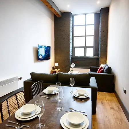 The Peridot مانشستر