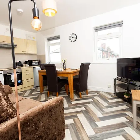 Cosy & Compact In Swinton Appartamento Manchester