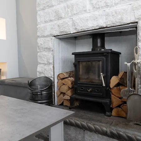 Ferienhaus Carpe Diem - Stunning 4 Bed With Games Table *