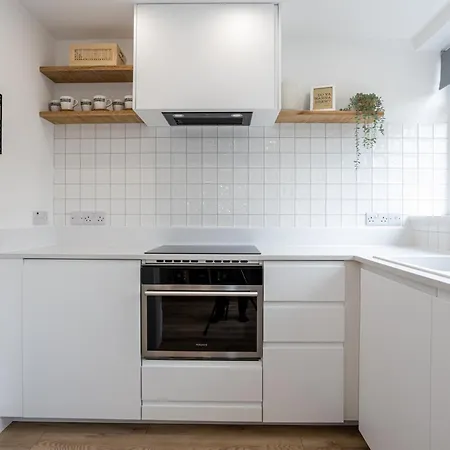 Scandi Inspired In Eccles בית נופש מנצ'סטר