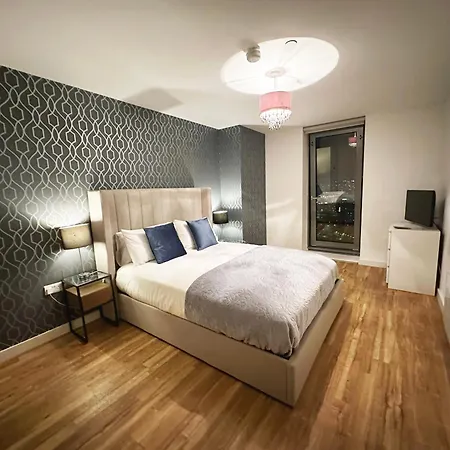 Media Salford Quays Apartment *