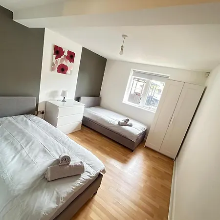 아파트 Spacious And Cosy Entire Flat 맨체스터