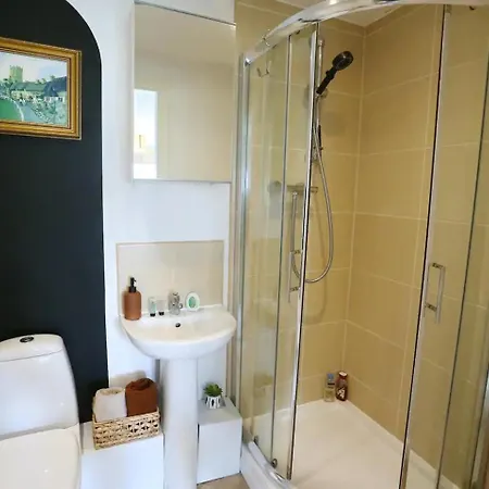 Free Parking X2 Walk To Man - Pass The Keys Appartement Manchester