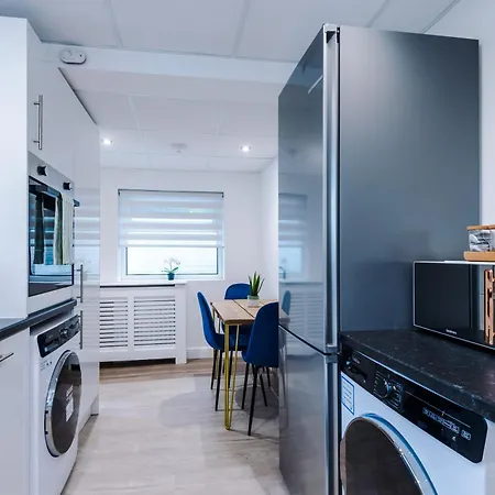 4 Bedroom Victorian House Holiday home *