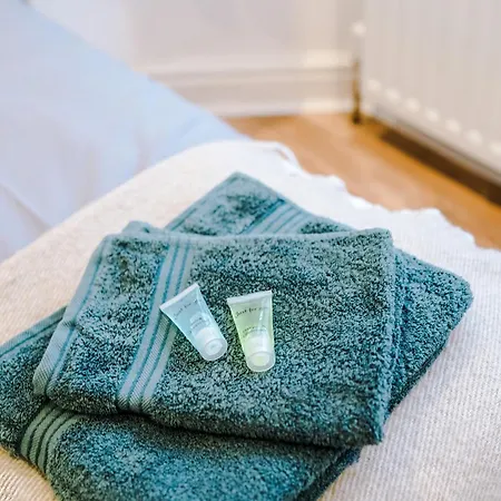 Holiday home 4 Bedroom Victorian House *