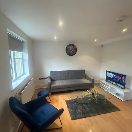Spacious And Cosy Entire Flat * 맨체스터
