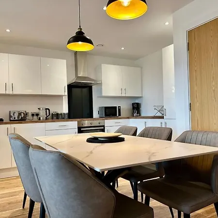 Beautiful Waterside Near Old Trafford Manchester