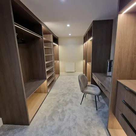 Luxury 5 Star Didsbury By Superhost