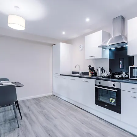 2bed Apartment, Near Bus Stop Lägenhet Manchester