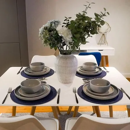 2-br, 3-bath Sleeps 5, High Speed Unlimited Wifi Манчестер