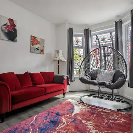 Semesterbostad Ashfield 3 Bed 1 Bath Longsight *