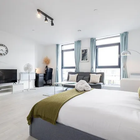 شقة Guestready - Lovely Near Man Utd Stadium