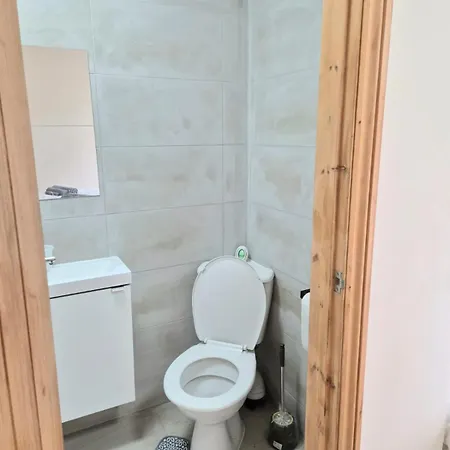 Homestay szállás In 6 Minutes Drive To Victoria Station
