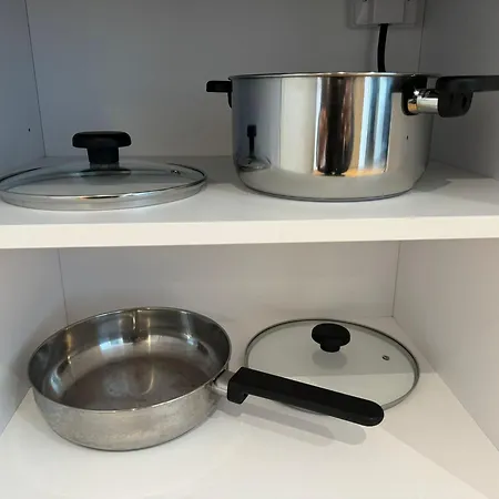 Penthouse Height Flat, View Balcony, Quiet, Free Wifi, Gym & Minimalistic شقة