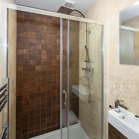 Guestready - A Haven By The River *