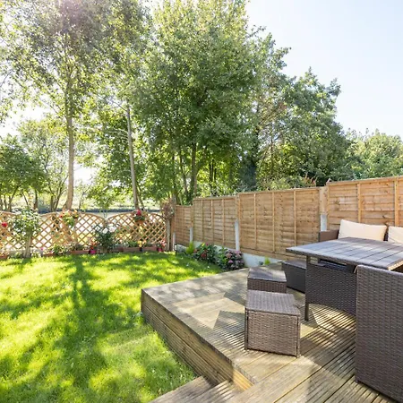 Guestready - A Haven By The River Manchester