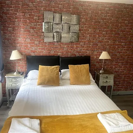 Ivy Mount Boutique * Manchester