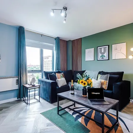 Daire New! Stunning 2-bed In By 53 Degrees Property, Amazing Location - Sleeps 6!