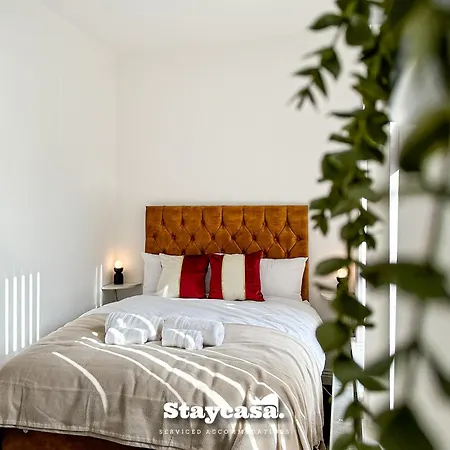 Ashfield Co-living - Private Self-cater 3* Manchester