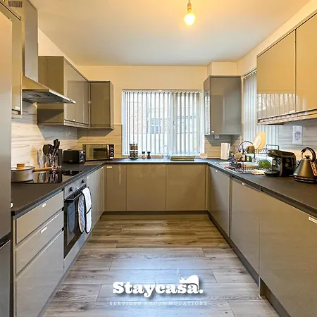 Semesterbostad Ashfield Co-living - Private Self-cater