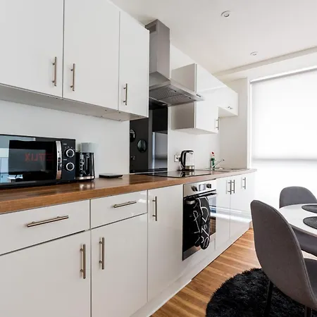 Drillzstays - Salford Quays Free Parking *