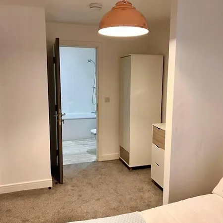 아파트 Spacious In The Heart Of *