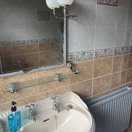 Droylsden House מנצ'סטר