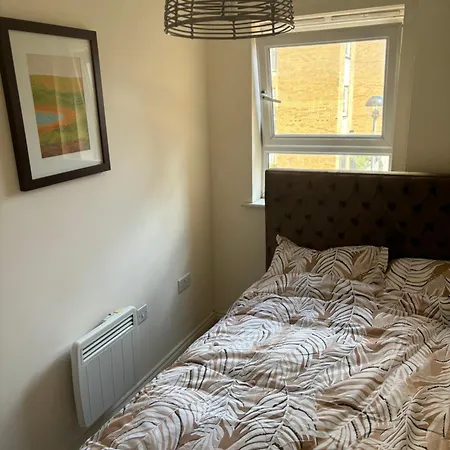 아파트 2 Bedroom Modern Salford *