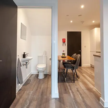 Apartamento Superb 2 Bed Flat 5min To Old Trafford Stadium Mánchester