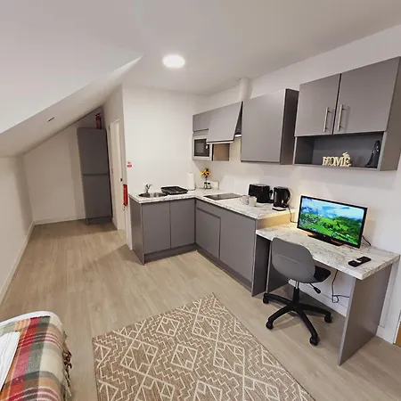 Apartment Studio 58 Humphrey Road - Jcs Property Manchester