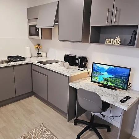 Apartment Studio 58 Humphrey Road - Jcs Property *