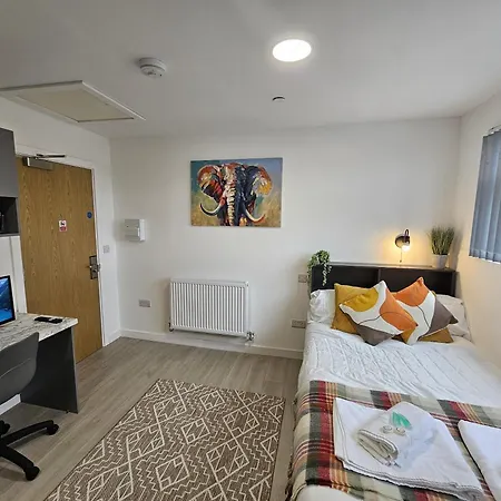 Studio 58 Humphrey Road - Jcs Property * Manchester