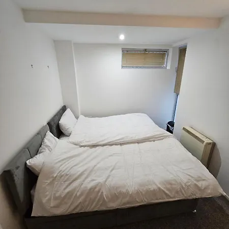 Two Bedrooms In Salford *