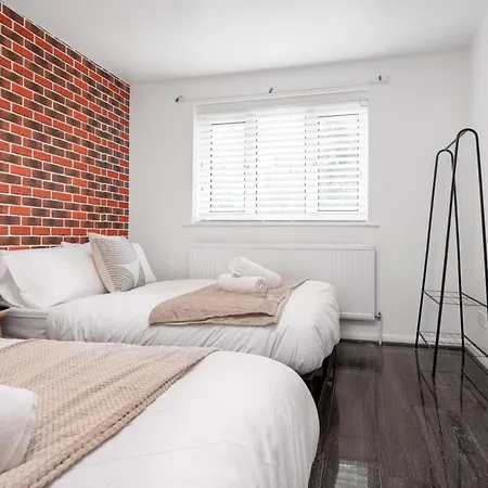 Semesterbostad Haven Noir By Cefas - Pool Table - & Man Utd *