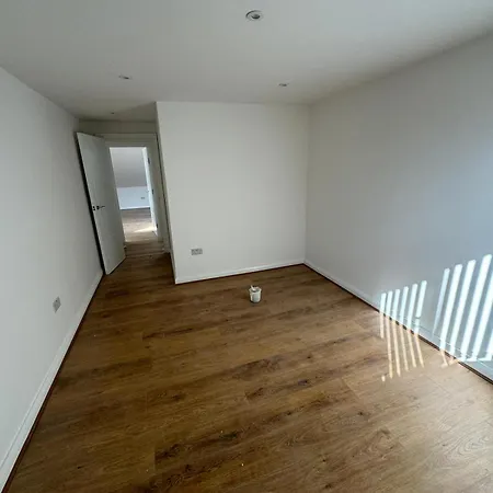 Sophisticated & Stylish Flats Near Airport * Manchester