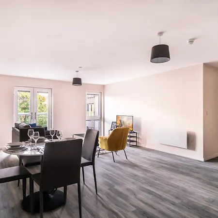 Fantastic 2 Bedroom * Manchester