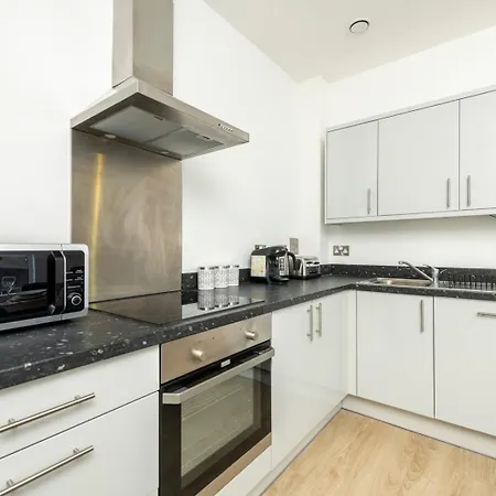 شقة Guestready - Modern Near Etihad Stadium مانشستر