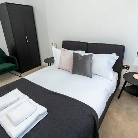 Guestready - Modern Near Etihad Stadium شقة مانشستر
