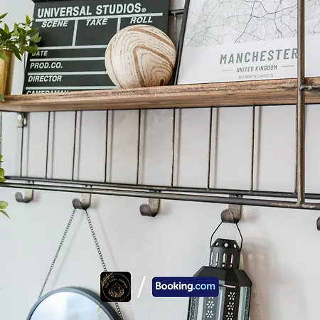 3-bed House L Free Parking L Wifi L Your Away From Hosted By The Cosy Corner Nationwide Apartman