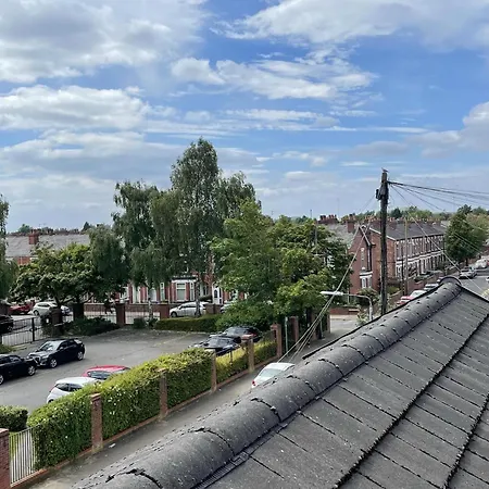 Апартаменты 2-bed - Sleeps 4 - Street Parking - Wifi
