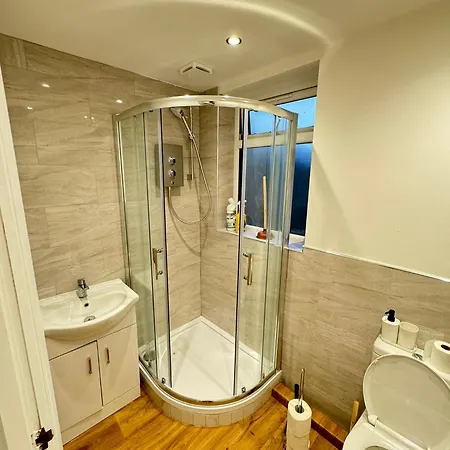Apartmán Sophisticated & Stylish Flats Near Airport
