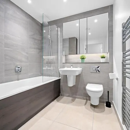 Elegant Two-bedroom * 맨체스터