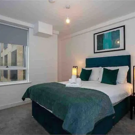 Cosy 2bed Penthouse, Mcr, Salford شقة *